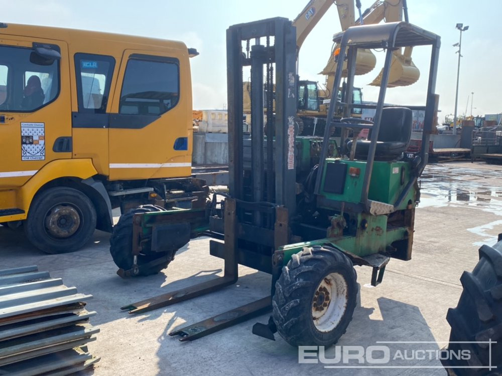 Moffett Mounty M7 24.3W, 3 Wheeled Trailer Mountable Forklift, 2 Stage Mast - Мотокар за монтаж на камиони: снимка 1 Moffett Mounty M7 24.3W, 3 Wheeled Trailer Mountable Forklift, 2 Stage Mast - Мотокар за монтаж на камиони: снимка 1