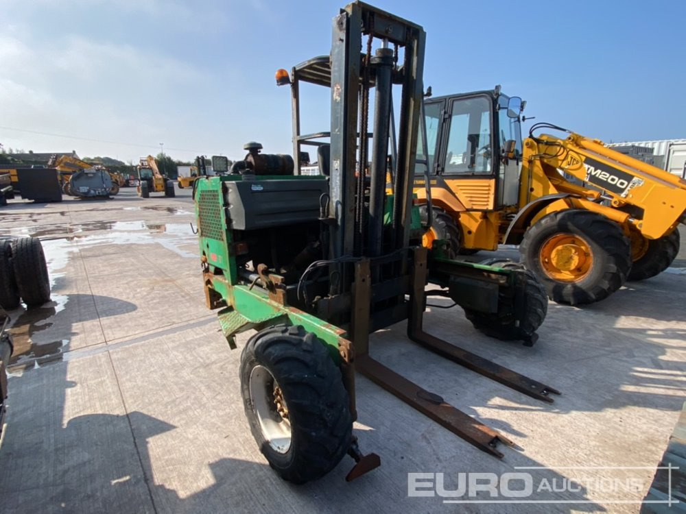 Moffett Mounty M7 24.3W, 3 Wheeled Trailer Mountable Forklift, 2 Stage Mast - Мотокар за монтаж на камиони: снимка 4 Moffett Mounty M7 24.3W, 3 Wheeled Trailer Mountable Forklift, 2 Stage Mast - Мотокар за монтаж на камиони: снимка 4