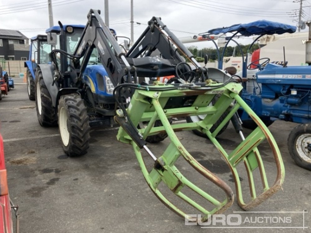 New Holland T4040 - Трактор: снимка 2 New Holland T4040 - Трактор: снимка 2