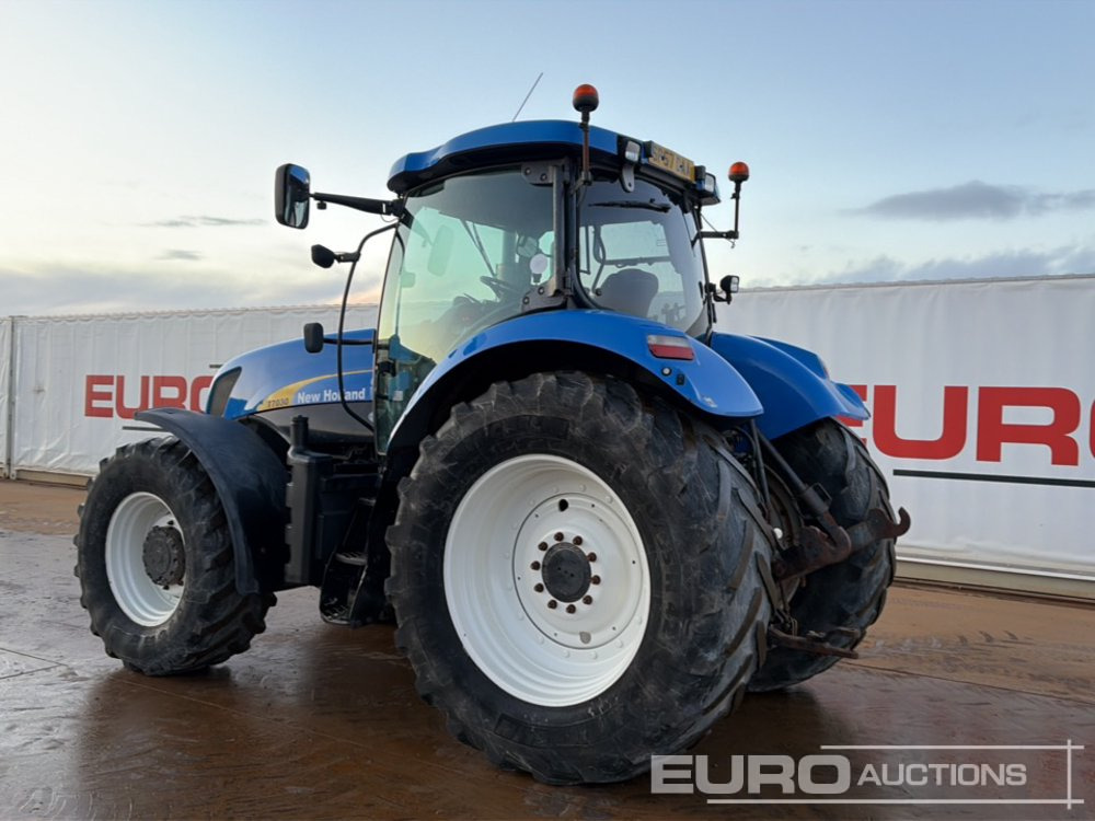 New Holland T7030 - Трактор: снимка 3 New Holland T7030 - Трактор: снимка 3