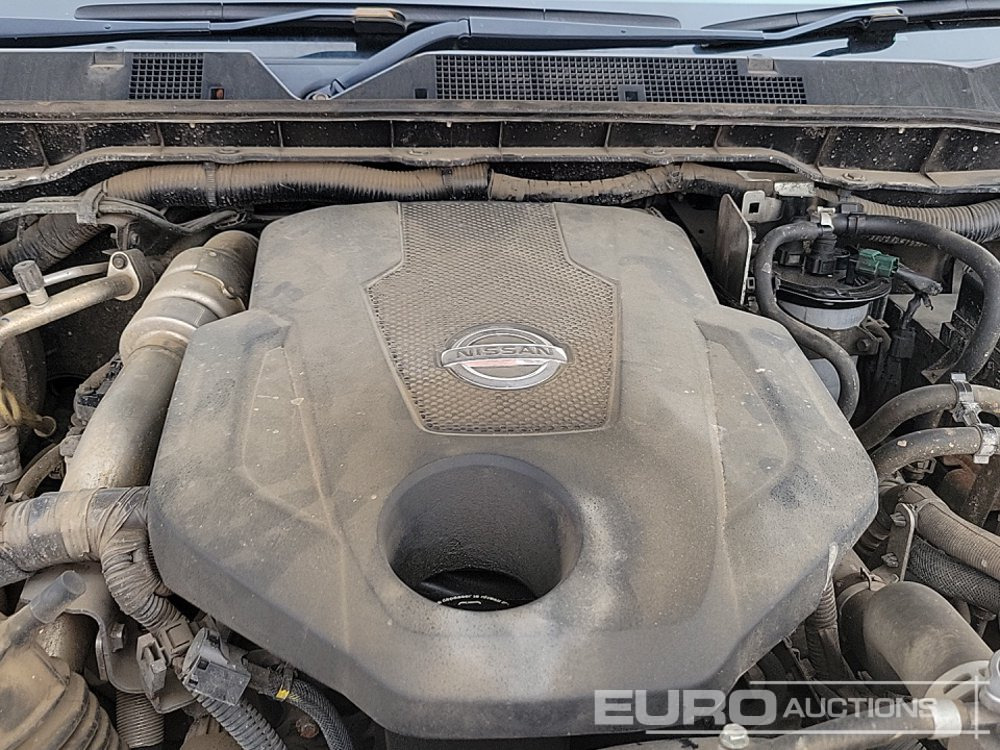 Пикап Nissan Navara: снимка 20