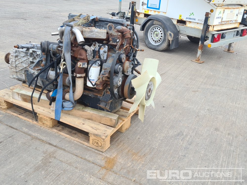 Paccar 4 Cylinder Engine, Gearbox - Двигател: снимка 1 Paccar 4 Cylinder Engine, Gearbox - Двигател: снимка 1
