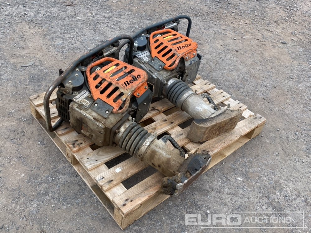 Pallet of Compaction Plates - Техника за слагане на асфалт: снимка 1 Pallet of Compaction Plates - Техника за слагане на асфалт: снимка 1