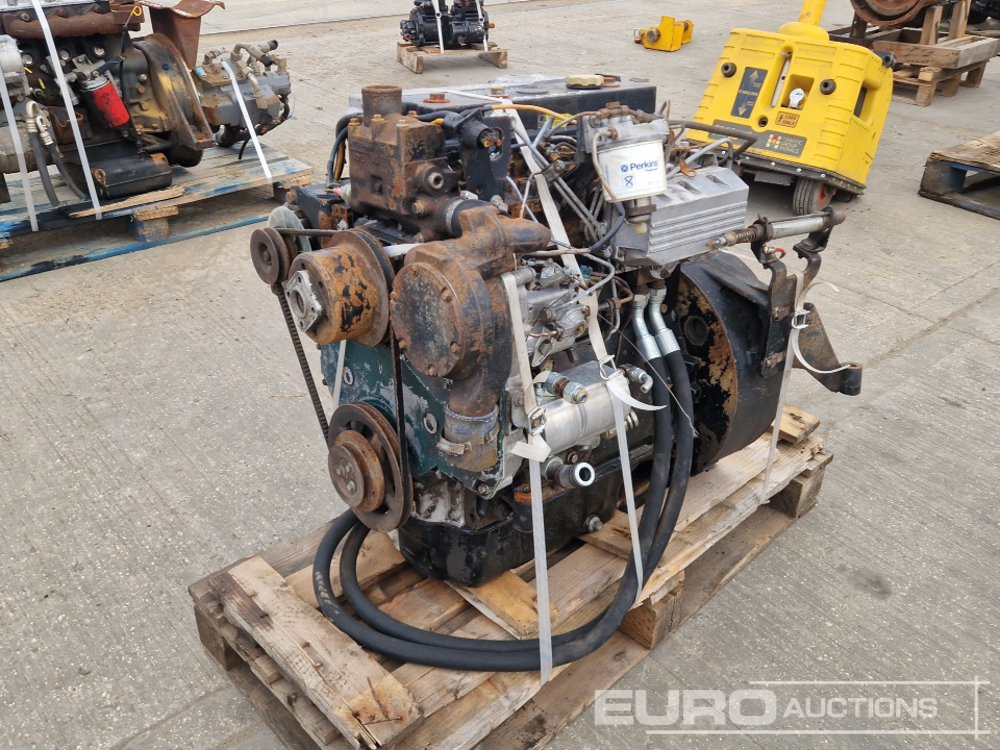Perkins 4 Cylinder Engine - Двигател: снимка 1 Perkins 4 Cylinder Engine - Двигател: снимка 1