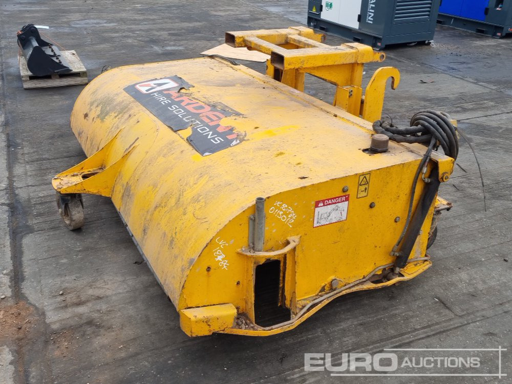 2018 JCB SC240 - Подемно-транспортна техника: снимка 1 2018 JCB SC240 - Подемно-транспортна техника: снимка 1