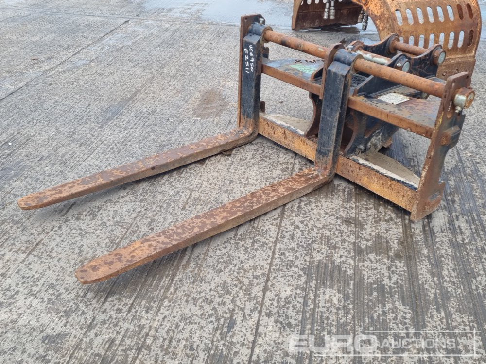 2022 Rhinox Pallet Forks 45mm Pin to suit 4-6 Ton Excavator - Подемно-транспортна техника: снимка 1 2022 Rhinox Pallet Forks 45mm Pin to suit 4-6 Ton Excavator - Подемно-транспортна техника: снимка 1