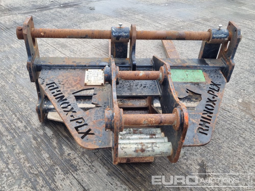 2022 Rhinox Pallet Forks 45mm Pin to suit 4-6 Ton Excavator - Подемно-транспортна техника: снимка 4 2022 Rhinox Pallet Forks 45mm Pin to suit 4-6 Ton Excavator - Подемно-транспортна техника: снимка 4