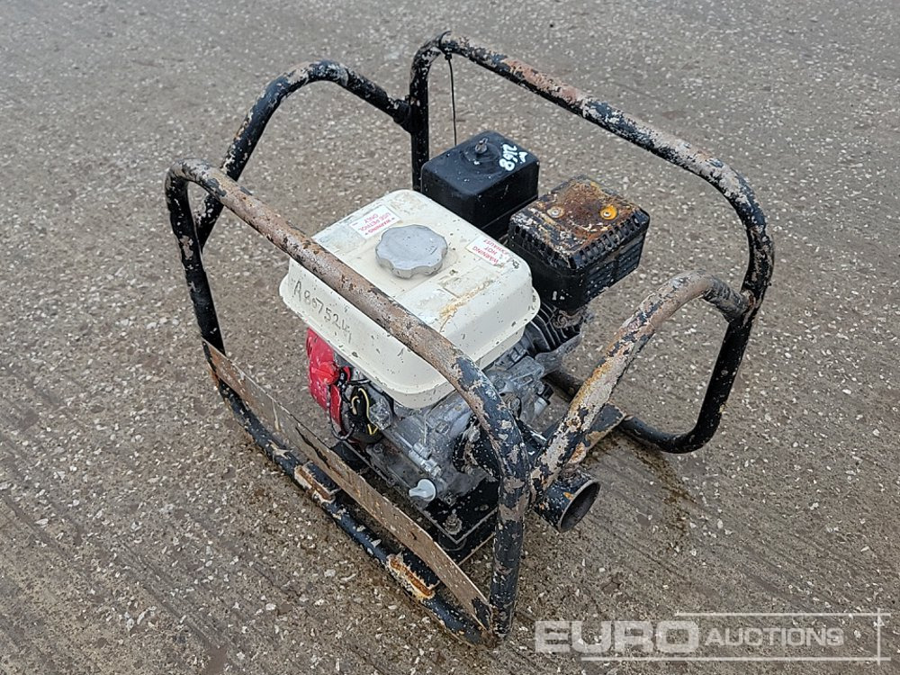 Poker Drive Unit, Honda Petrol Engine - Техника за слагане на асфалт: снимка 3 Poker Drive Unit, Honda Petrol Engine - Техника за слагане на асфалт: снимка 3