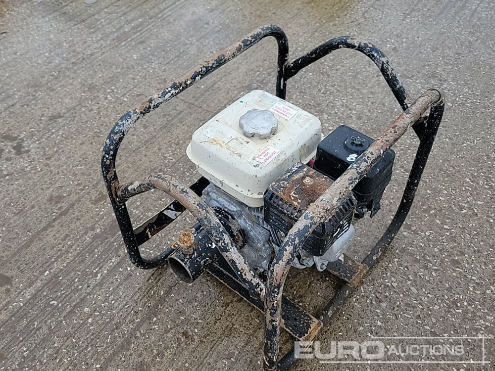 Poker Drive Unit, Honda Petrol Engine - Техника за слагане на асфалт: снимка 5 Poker Drive Unit, Honda Petrol Engine - Техника за слагане на асфалт: снимка 5