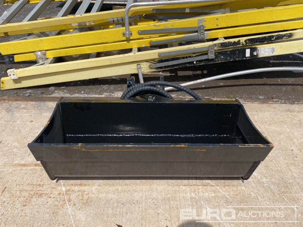 Unused 36" Hydraulic Tilting Bucket to suit Mini Excavator - Прикачен инвентар за Багер: снимка 2 Unused 36" Hydraulic Tilting Bucket to suit Mini Excavator - Прикачен инвентар за Багер: снимка 2