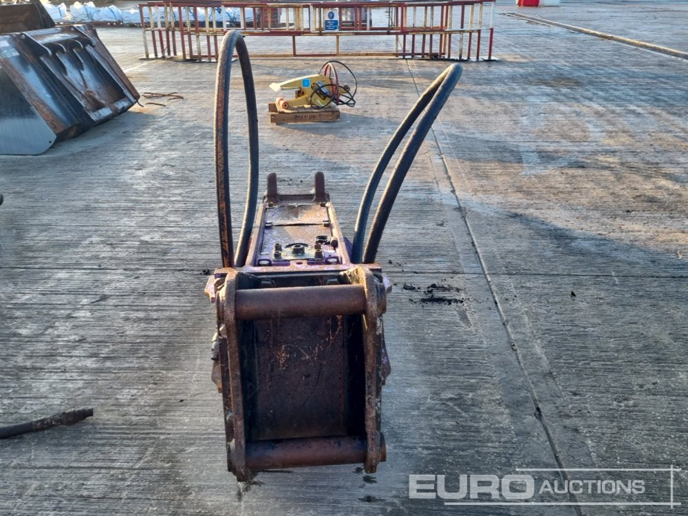 Prodem Hydraulic Breaker 80mm Pin to suit 20 Ton Excavator - Хидравличен чук: снимка 4 Prodem Hydraulic Breaker 80mm Pin to suit 20 Ton Excavator - Хидравличен чук: снимка 4