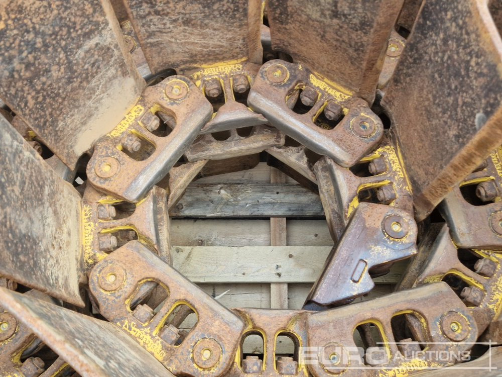 Резервни части 850mm Steel Track Group to suit Komatsu DX61 (2 of): снимка 9