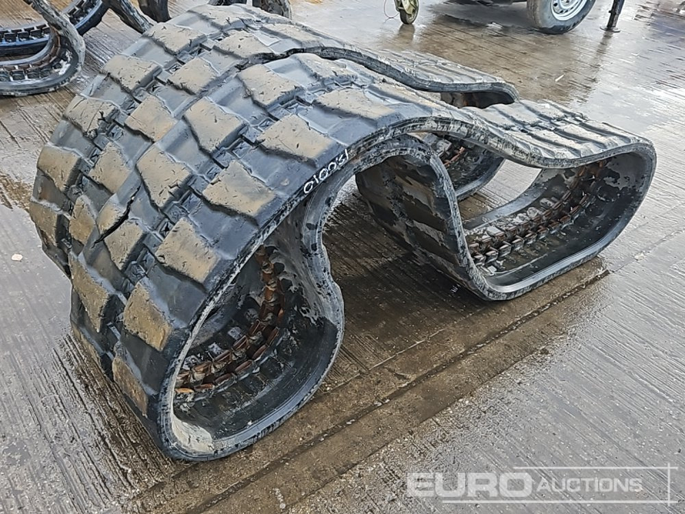 Rubber Track to suit Komatsu PC55 (2 of) - Гумени/ Метални вериги за Строителна техника: снимка 1 Rubber Track to suit Komatsu PC55 (2 of) - Гумени/ Метални вериги за Строителна техника: снимка 1