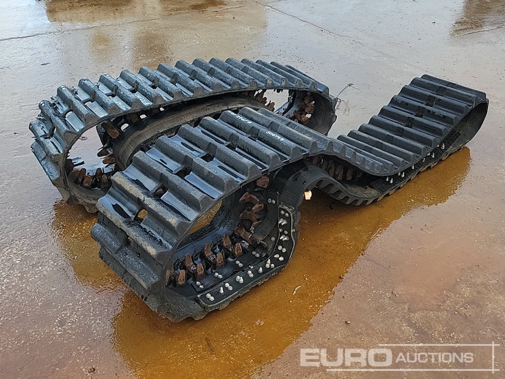 Rubber Tracks to suit Crawler Tractor (2 of) - Гумени/ Метални вериги за Строителна техника: снимка 1 Rubber Tracks to suit Crawler Tractor (2 of) - Гумени/ Метални вериги за Строителна техника: снимка 1