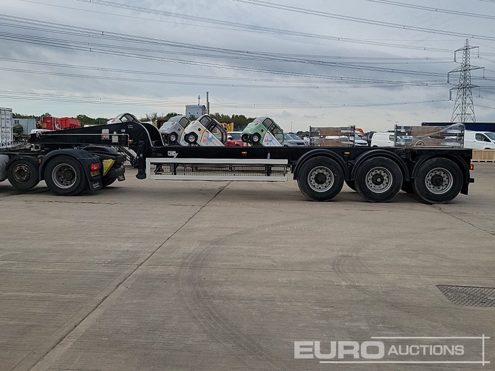 SDC Trailers Ltd Tri Axle Skeleton Trailer, Twist Locks - Бордово полуремарке/ Платформа: снимка 2 SDC Trailers Ltd Tri Axle Skeleton Trailer, Twist Locks - Бордово полуремарке/ Платформа: снимка 2