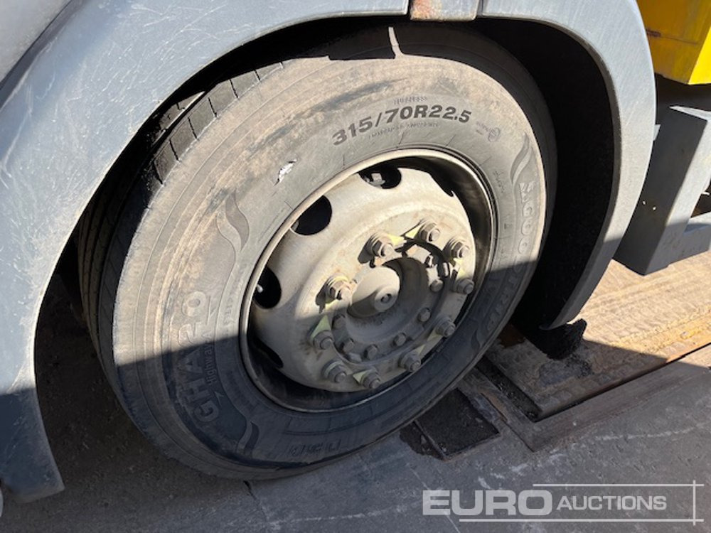 Scania 94D 260 - Бордови камион: снимка 4 Scania 94D 260 - Бордови камион: снимка 4