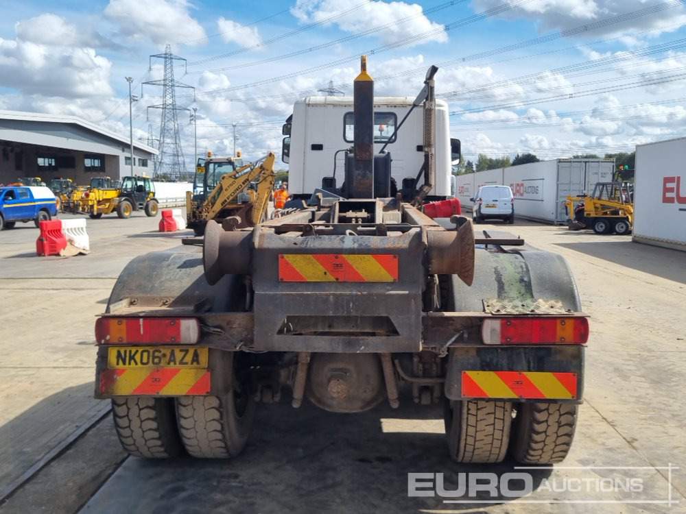 Scania P340 - Мултилифт с кука камион: снимка 4 Scania P340 - Мултилифт с кука камион: снимка 4