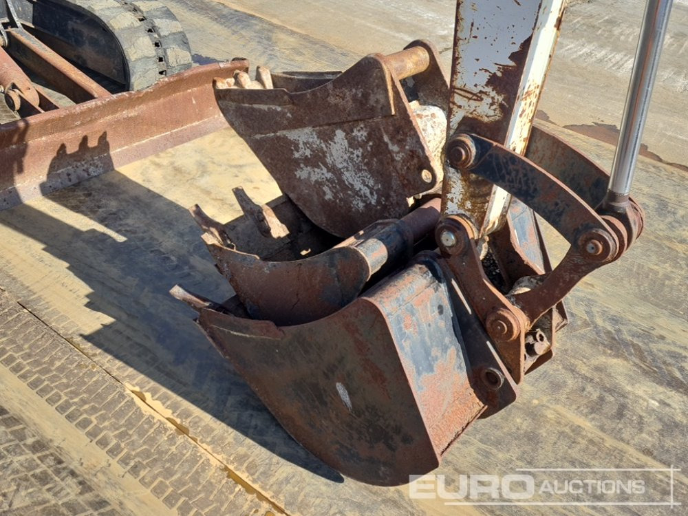 Мини багер Schaeff-Terex HR18: снимка 34