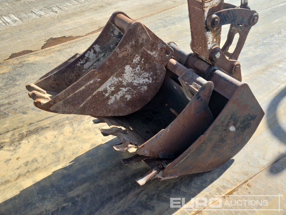 Мини багер Schaeff-Terex HR18: снимка 33