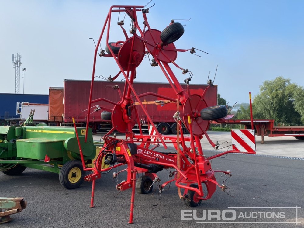 2013 Lely Lotus 770 Tedder - Селскостопанска техника: снимка 4 2013 Lely Lotus 770 Tedder - Селскостопанска техника: снимка 4
