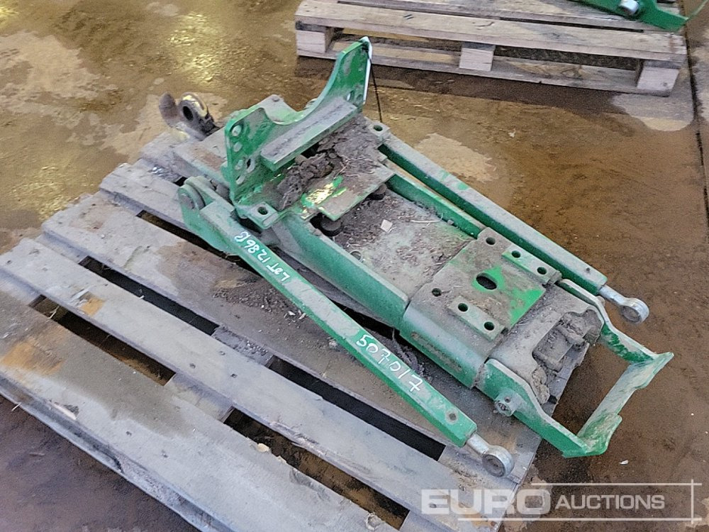 John Deere Pick Up Hitch to suit Tractor - Селскостопанска техника: снимка 3 John Deere Pick Up Hitch to suit Tractor - Селскостопанска техника: снимка 3