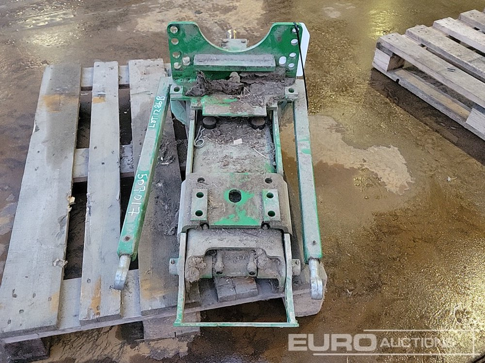 John Deere Pick Up Hitch to suit Tractor - Селскостопанска техника: снимка 4 John Deere Pick Up Hitch to suit Tractor - Селскостопанска техника: снимка 4