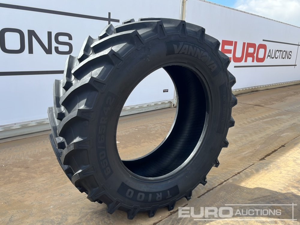 Unused Vannova 650/65R42-170 R1W Tyre (2 of) - Селскостопанска техника: снимка 3 Unused Vannova 650/65R42-170 R1W Tyre (2 of) - Селскостопанска техника: снимка 3