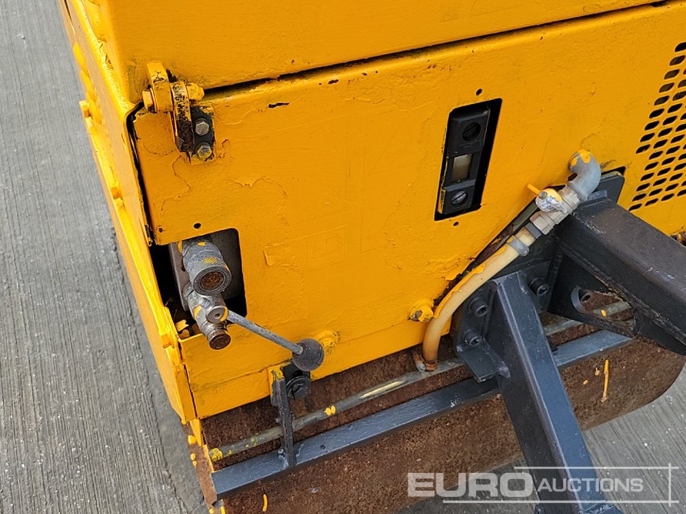 Техника за слагане на асфалт Single Drum Vibrating Pedestrian Roller: снимка 22