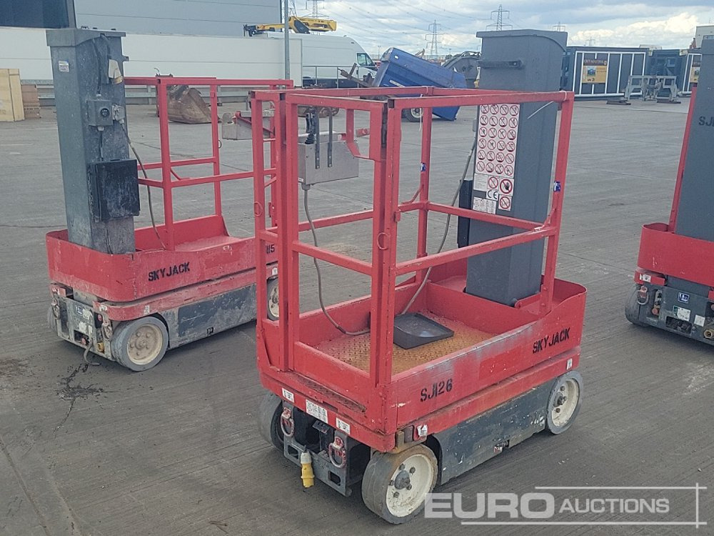 SkyJack SJ16 - Работна площадка: снимка 1 SkyJack SJ16 - Работна площадка: снимка 1