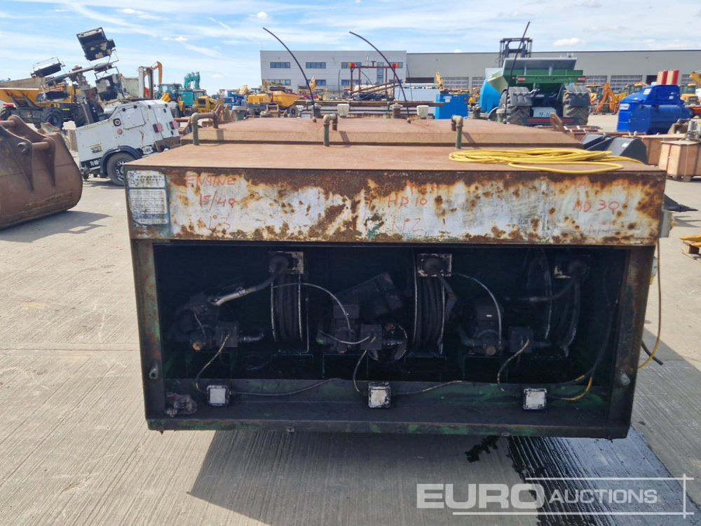 Static Oil Extraction Unit, 3-chamber Tank, Electric Pump (3 of) - Резервоар за съхранение: снимка 2 Static Oil Extraction Unit, 3-chamber Tank, Electric Pump (3 of) - Резервоар за съхранение: снимка 2