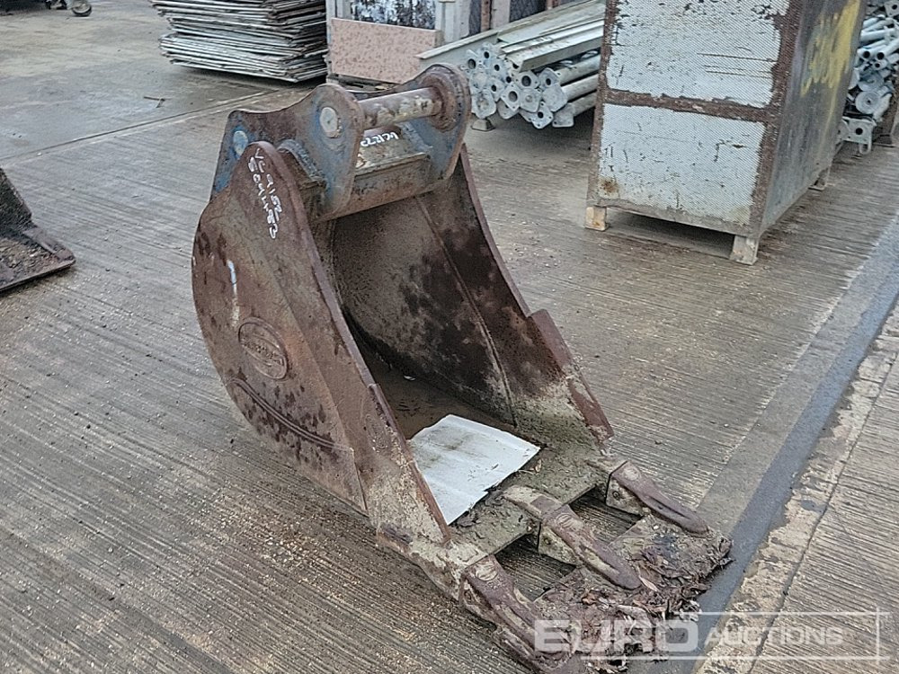 Strickland 24" Digging Bucket 65mm Pin to suit 13 Ton Excavator - Кофа: снимка 1 Strickland 24" Digging Bucket 65mm Pin to suit 13 Ton Excavator - Кофа: снимка 1