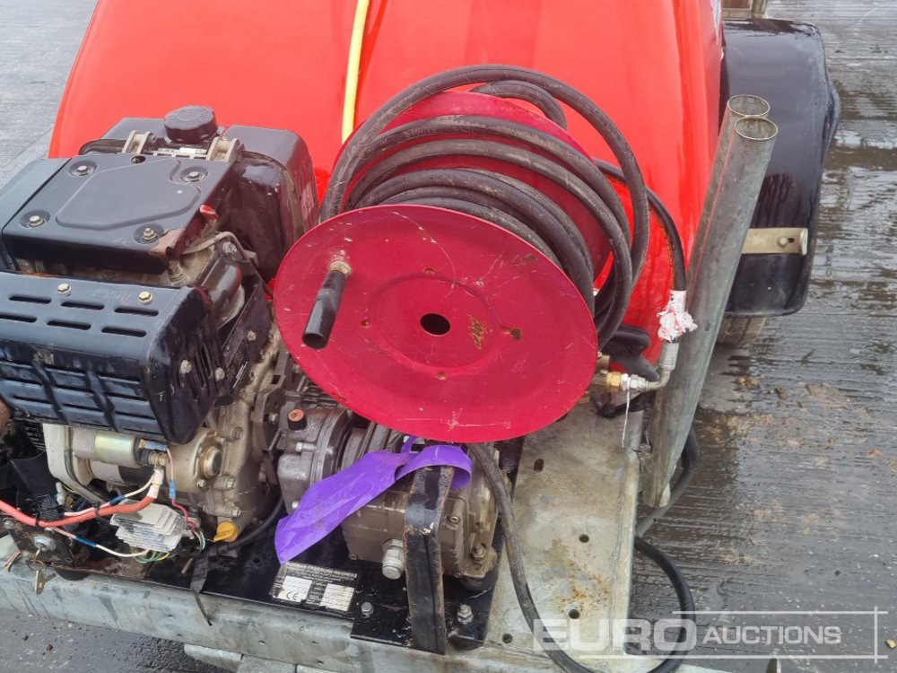 Водоструйка Taskman Single Axle Plastic Water Bowser, Yanmar Pressure Washer: снимка 15
