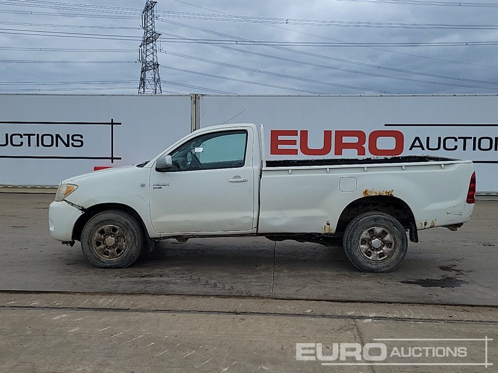 Toyota Hilux D4D - Пикап: снимка 2 Toyota Hilux D4D - Пикап: снимка 2