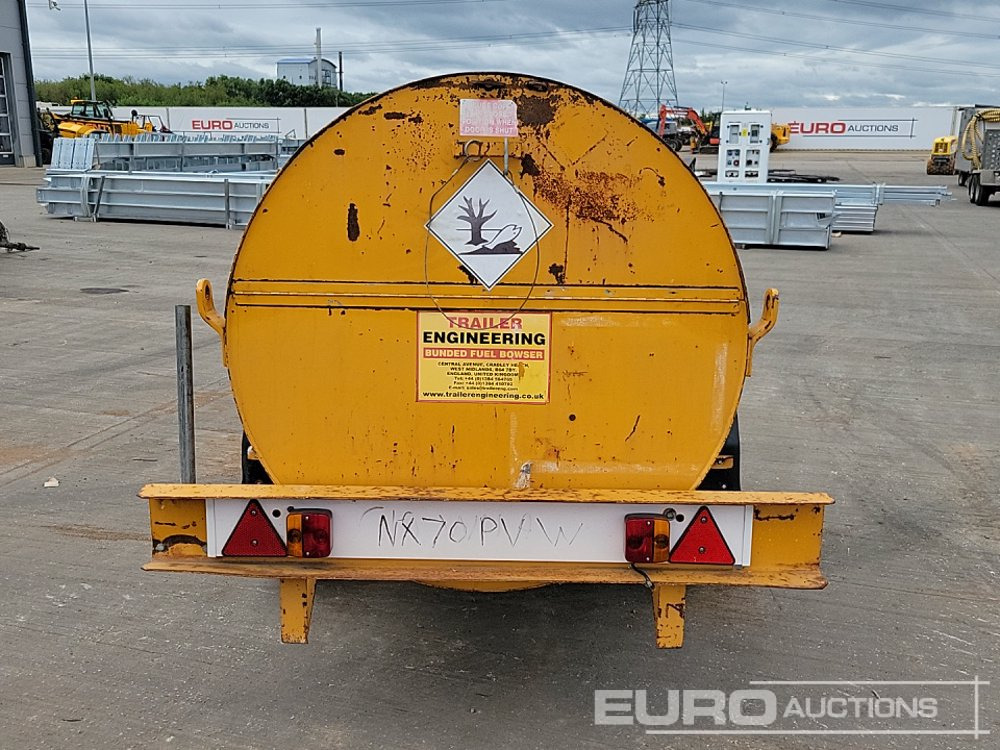 Trailer Engineering 950 Litre Single Axle Bunded Fuel Bowser, Manual pump - Резервоар за съхранение: снимка 4 Trailer Engineering 950 Litre Single Axle Bunded Fuel Bowser, Manual pump - Резервоар за съхранение: снимка 4