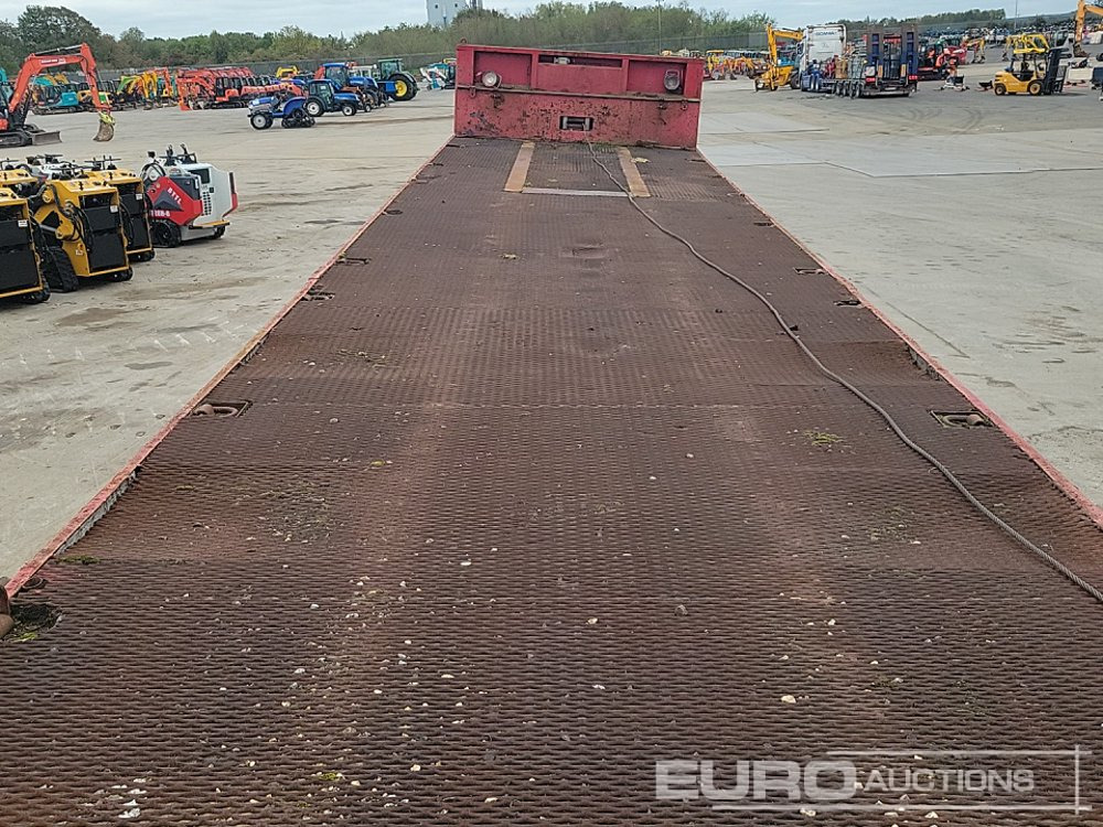 Нискорамна площадка полуремарке Tri Axle Low Loader Trailer, Winch, Hydraulic Ramp: снимка 21