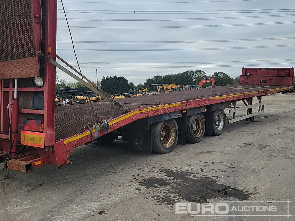 Нискорамна площадка полуремарке Tri Axle Low Loader Trailer, Winch, Hydraulic Ramp: снимка 26