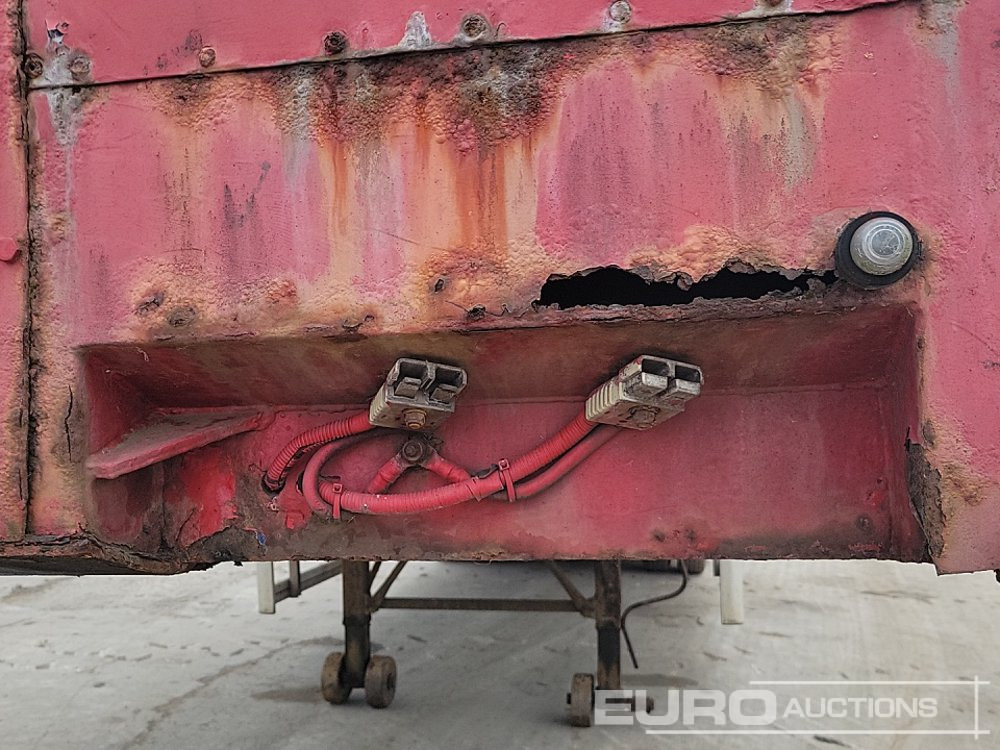 Нискорамна площадка полуремарке Tri Axle Low Loader Trailer, Winch, Hydraulic Ramp: снимка 33