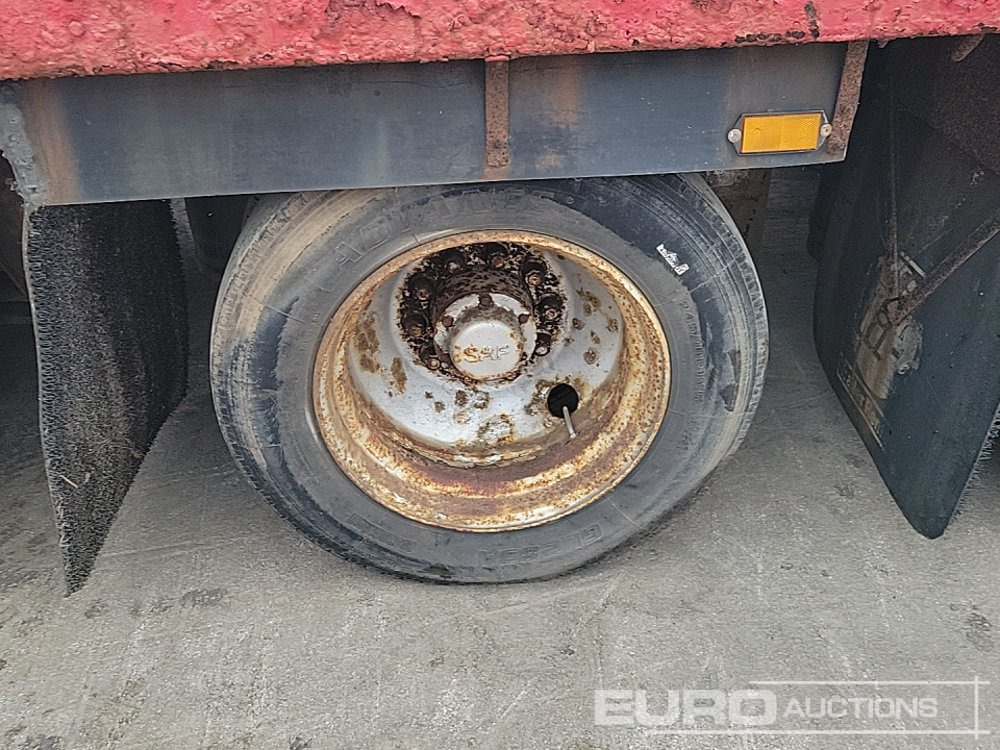 Нискорамна площадка полуремарке Tri Axle Low Loader Trailer, Winch, Hydraulic Ramp: снимка 13