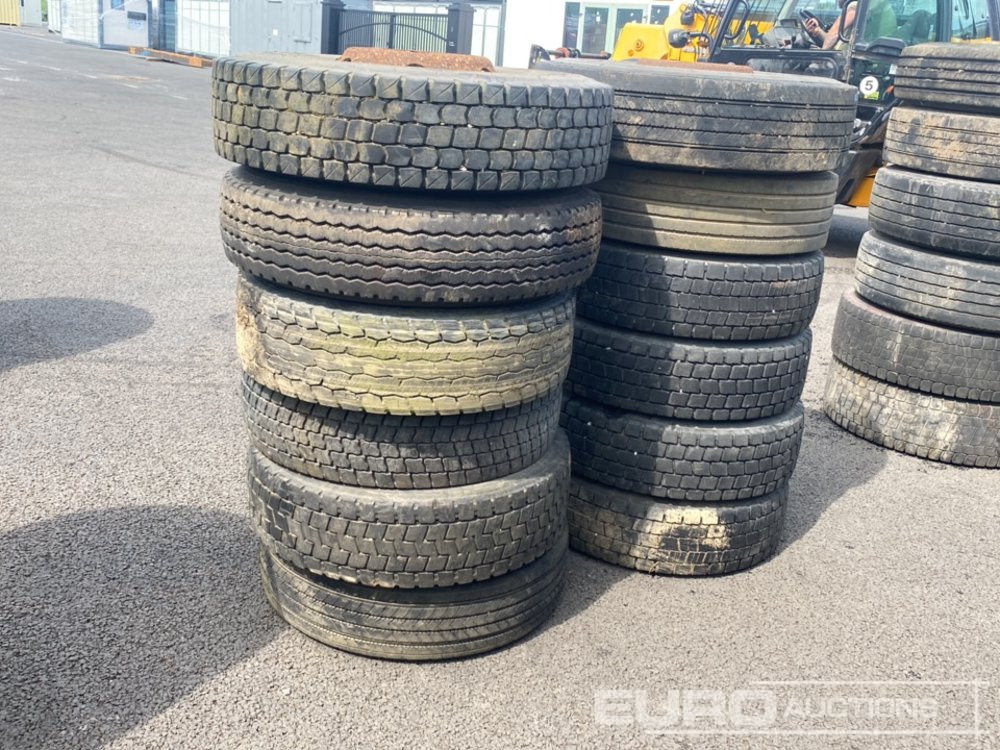 Tyre & Rim to suit Lorry/Trailer (12 of) - Гума: снимка 3 Tyre & Rim to suit Lorry/Trailer (12 of) - Гума: снимка 3