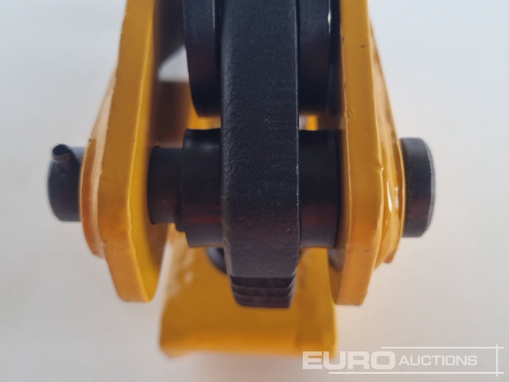 Оборудване за гаражи/ Работилници Unused 1 Ton CDH Vertical Plate Lifting Clamp: снимка 13