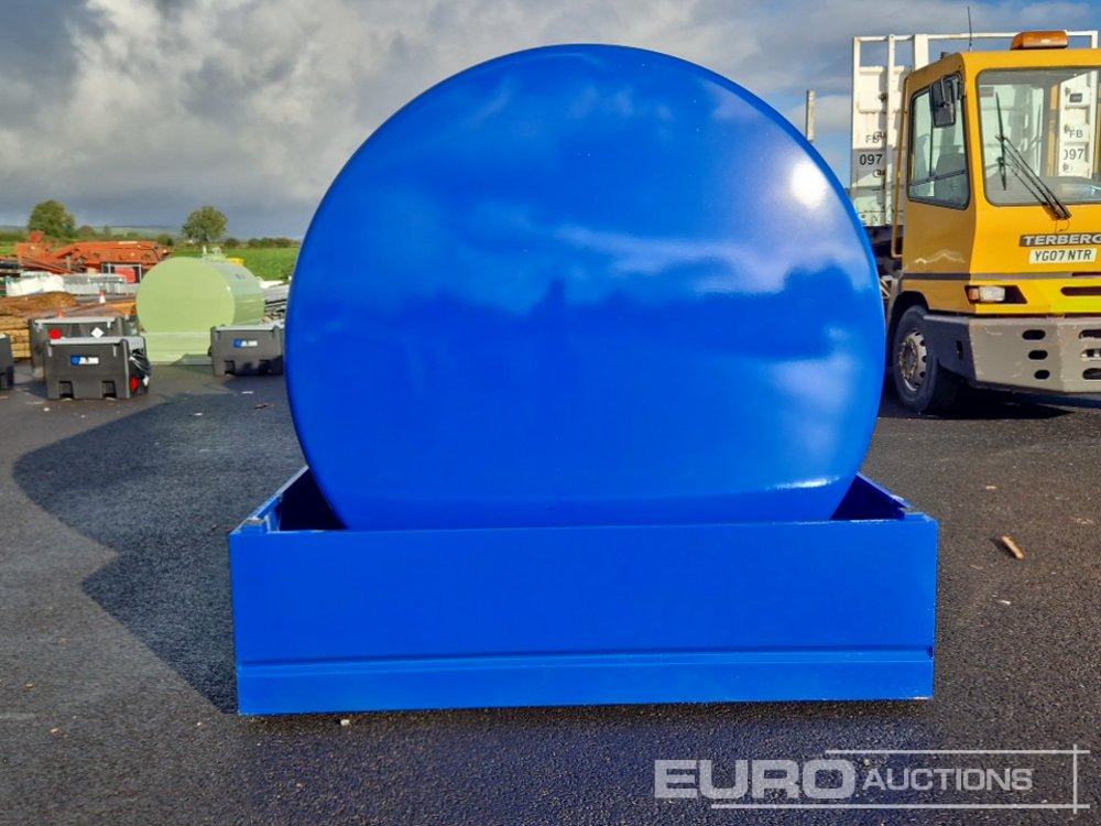 Unused 2025 Emiliana Serbatoi TF9/50 9000 Litre Fuel Tank, Meter, 240 Volt Pump - Резервоар за съхранение: снимка 4 Unused 2025 Emiliana Serbatoi TF9/50 9000 Litre Fuel Tank, Meter, 240 Volt Pump - Резервоар за съхранение: снимка 4