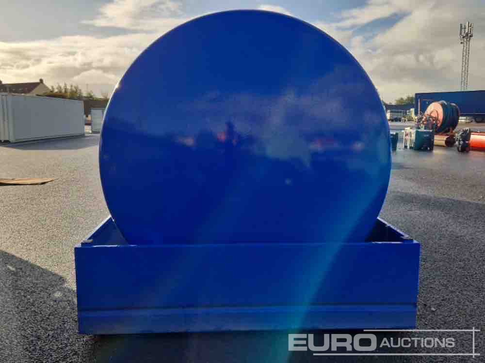 Unused 2025 Emiliana Serbatoi TF9/50 9000 Litre Fuel Tank, Meter, 240 Volt Pump - Резервоар за съхранение: снимка 2 Unused 2025 Emiliana Serbatoi TF9/50 9000 Litre Fuel Tank, Meter, 240 Volt Pump - Резервоар за съхранение: снимка 2
