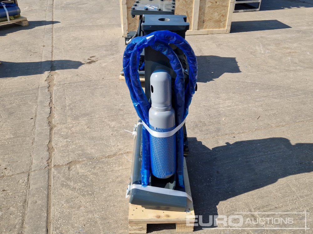 Unused 2025 Hydraulic Breaker to suit Skidsteer - Хидравличен чук: снимка 2 Unused 2025 Hydraulic Breaker to suit Skidsteer - Хидравличен чук: снимка 2
