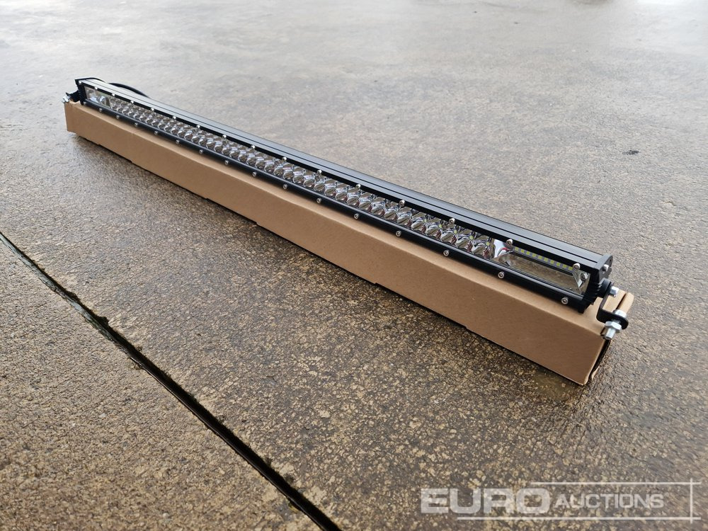Unused 32" 300W Combo Beam LED Light Bar, Mounting Brackets, IP68 Waterproof - Оборудване за гаражи/ Работилници: снимка 1 Unused 32" 300W Combo Beam LED Light Bar, Mounting Brackets, IP68 Waterproof - Оборудване за гаражи/ Работилници: снимка 1
