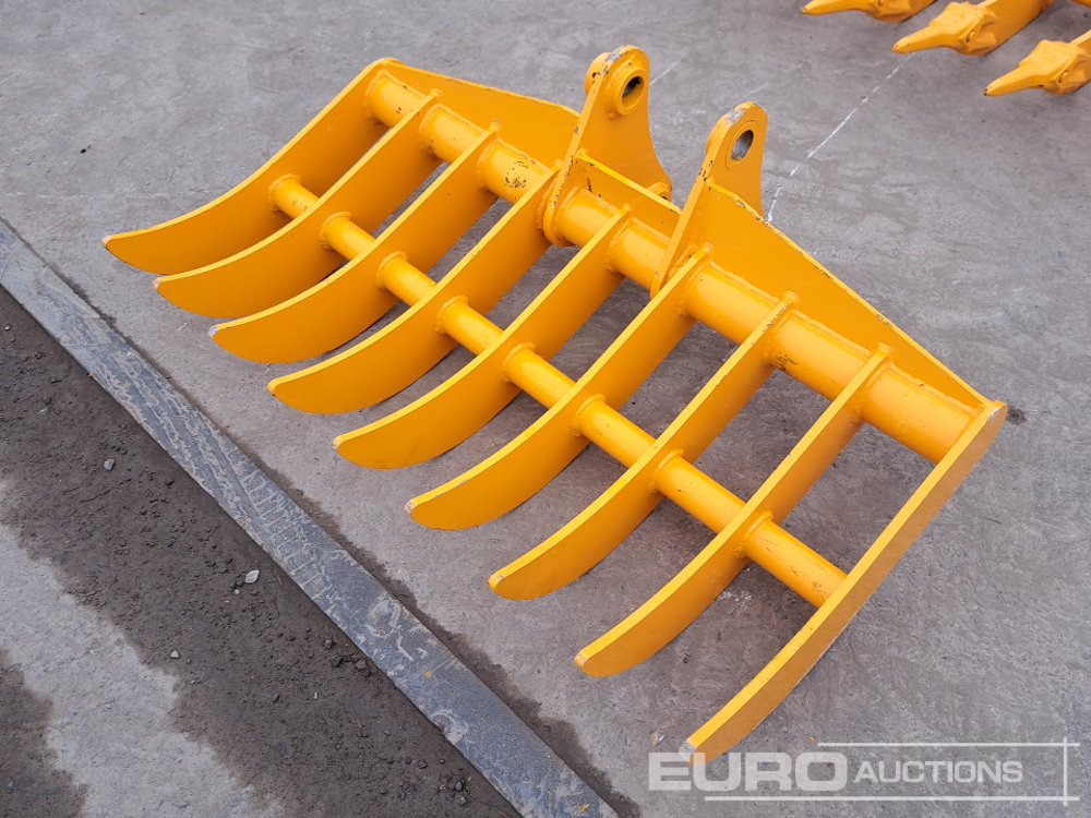 Unused 44" Rake 45mm Pin to suit 4-6 Ton Excavator - Кофа: снимка 1 Unused 44" Rake 45mm Pin to suit 4-6 Ton Excavator - Кофа: снимка 1