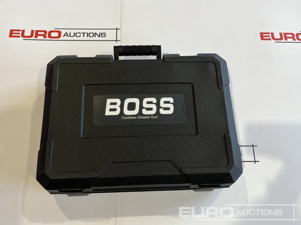 Unused Boss 21 Volt Lithium Battery Cordless Grease Gun, 2 Batteries, Charger, Case, Shoulder Strap, Extension Pieces and Fittings - Строително оборудване: снимка 1 Unused Boss 21 Volt Lithium Battery Cordless Grease Gun, 2 Batteries, Charger, Case, Shoulder Strap, Extension Pieces and Fittings - Строително оборудване: снимка 1