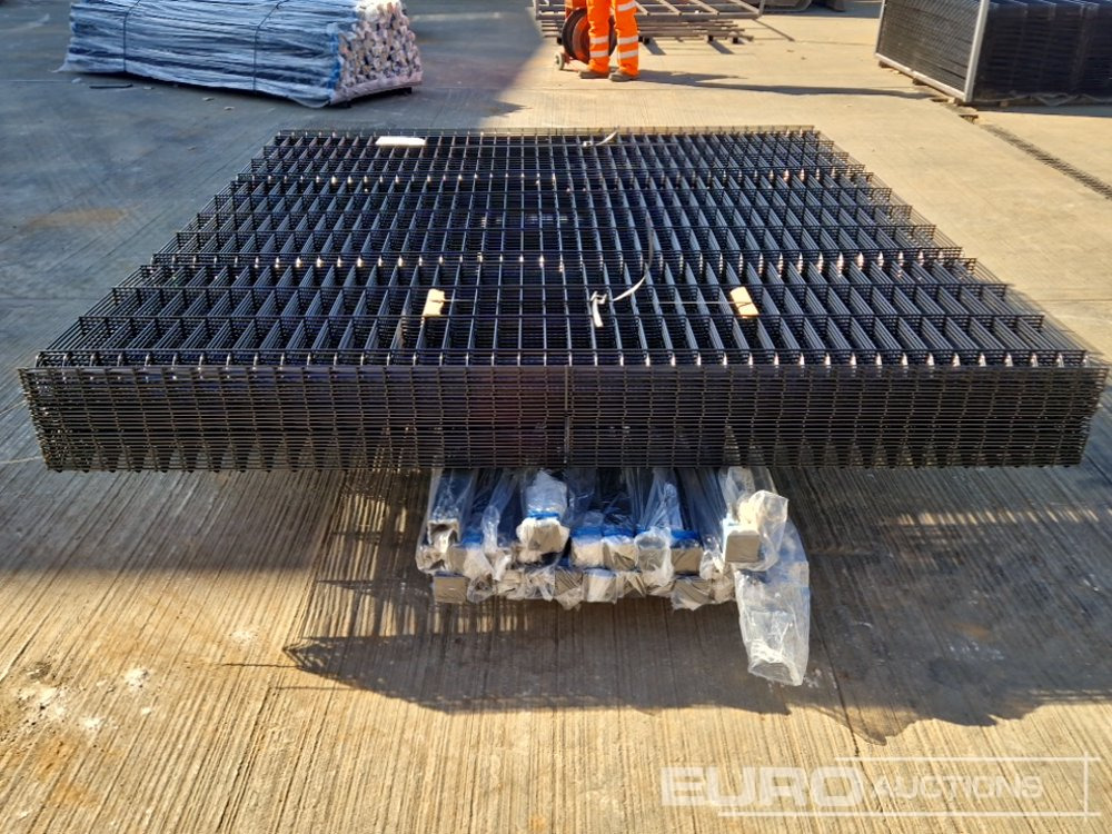 Unused Galvanised & Powder Coated Heavy Duty (5mm) Wire Mesh Fencing, 25 x H2.4m x W2.2m Panels, 26 x 60mm x 60mm x3m Posts, with Fittings (Black) - Оборудване за гаражи/ Работилници: снимка 4 Unused Galvanised & Powder Coated Heavy Duty (5mm) Wire Mesh Fencing, 25 x H2.4m x W2.2m Panels, 26 x 60mm x 60mm x3m Posts, with Fittings (Black) - Оборудване за гаражи/ Работилници: снимка 4