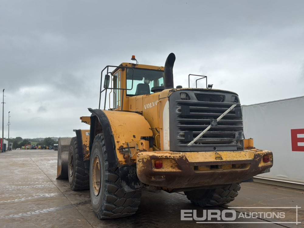Volvo L220E - Колесен товарач: снимка 3 Volvo L220E - Колесен товарач: снимка 3