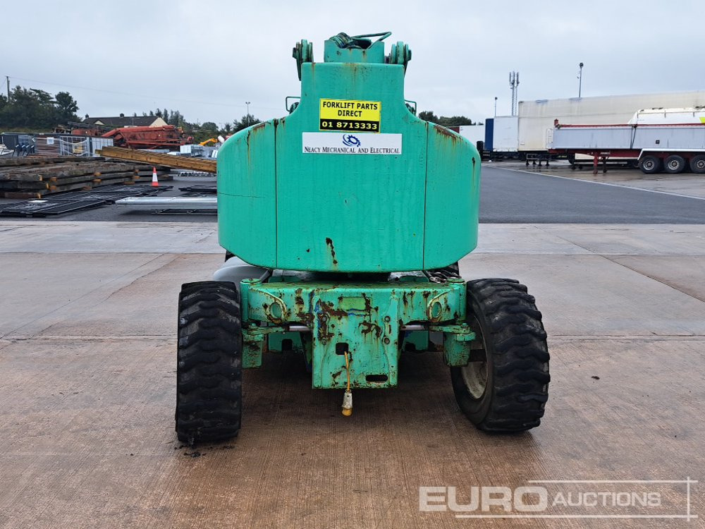 Wheeled Articulated Boom Lift Access Platform (Non Runner) - Работна площадка: снимка 4 Wheeled Articulated Boom Lift Access Platform (Non Runner) - Работна площадка: снимка 4