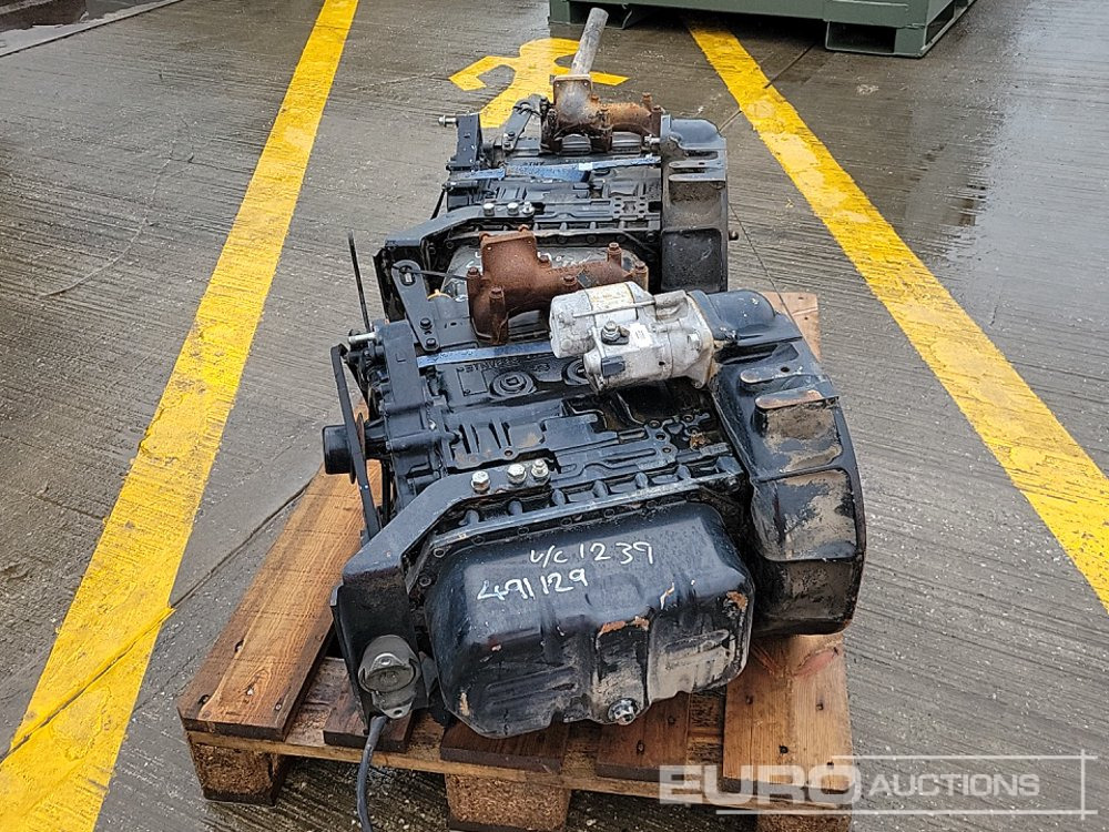 Yanmar 3 Cylinder Engine (2 of) - Двигател: снимка 4 Yanmar 3 Cylinder Engine (2 of) - Двигател: снимка 4